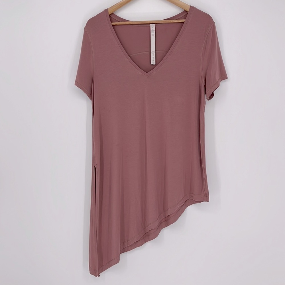 Lululemon To The Point V-Neck Short Sleeve Tee Pink Quicksand Size 6